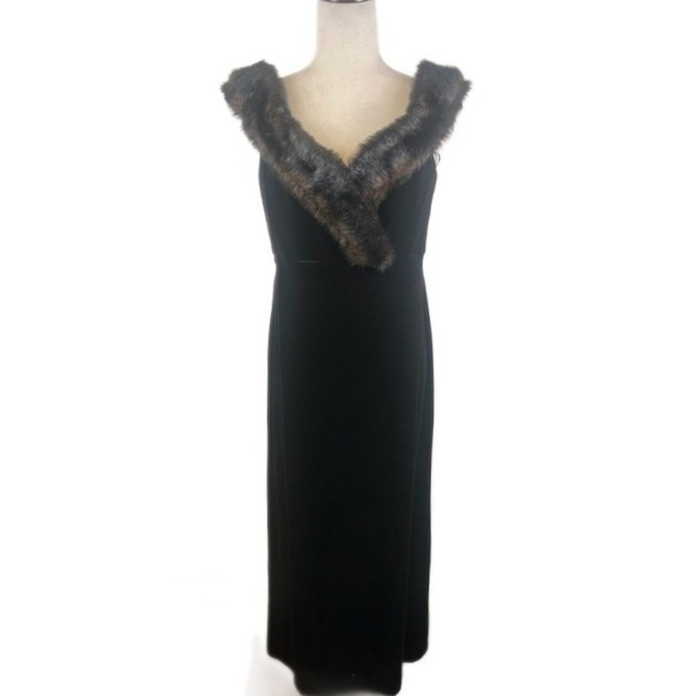 Vintage Elegant Cachet Black Velvet Evening Gown Faux Mink Fur Collar Size 12